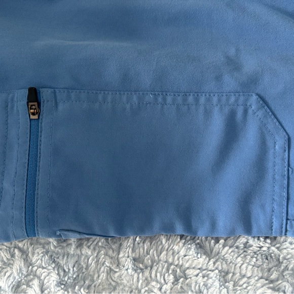 Figs 2pc Set Top&Pants - Picture 9 of 15